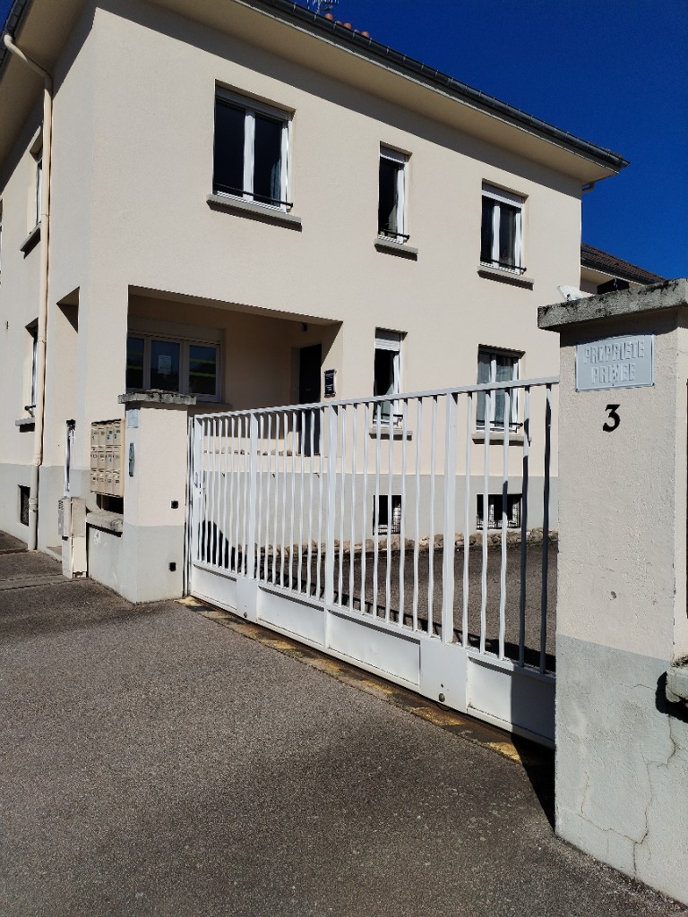 photo cabinet Marie Caquel Derrey