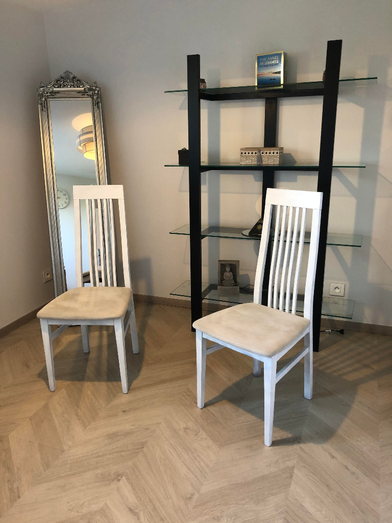 photo cabinet Jean-Marc Desplobains