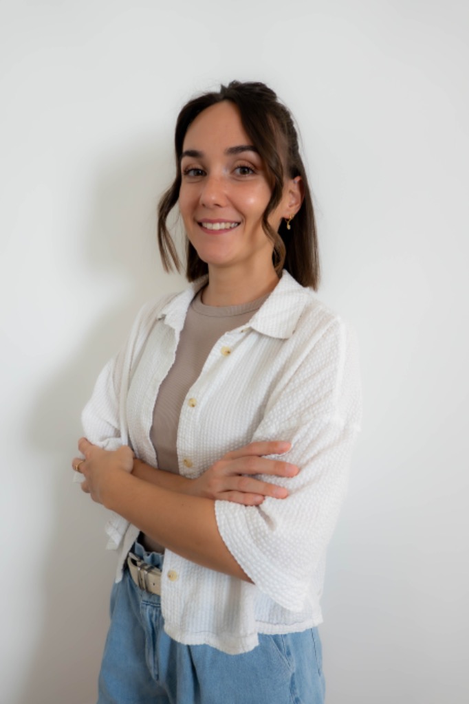 photo portrait Cloé Binazet - Ostéopathe Ajaccio