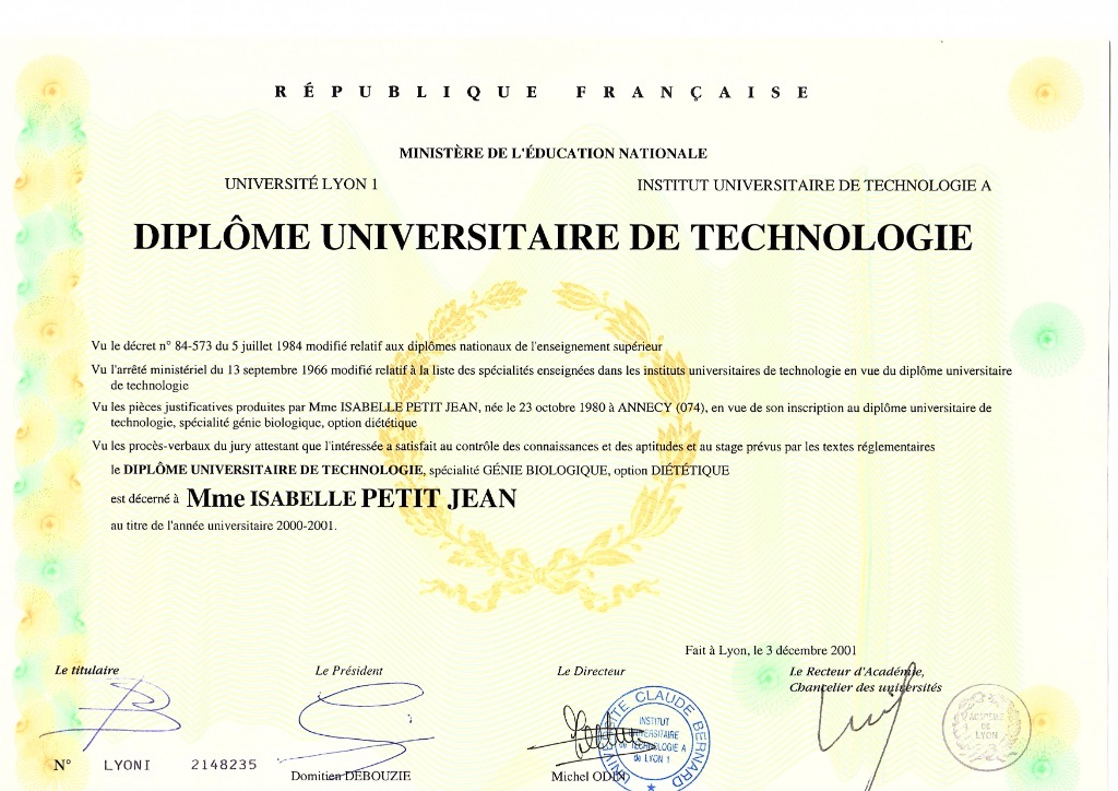 photo diplome Isabelle Petit Jean