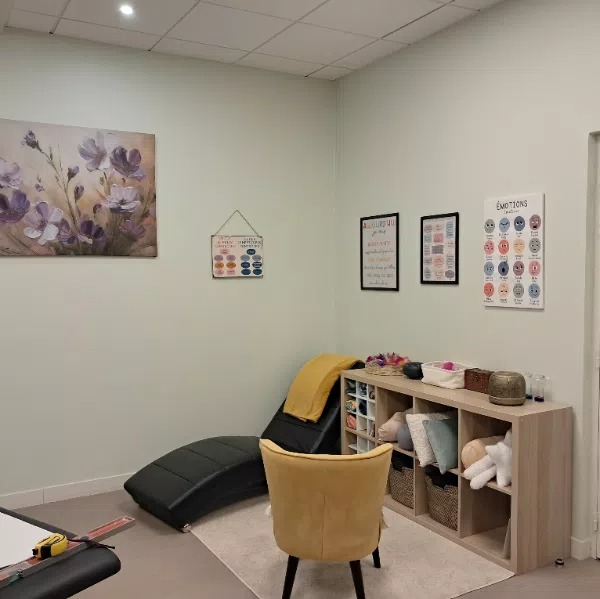 photo cabinet Khadija FRUCHART 