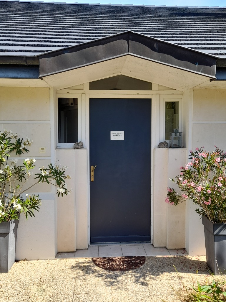 photo cabinet Franceschini ghislaine