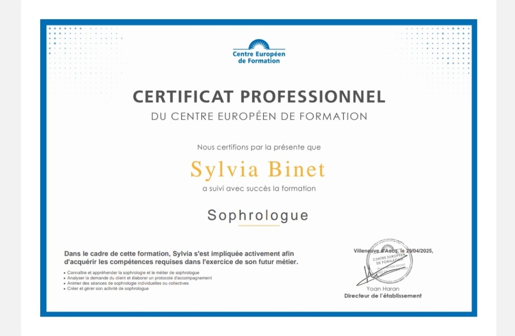 photo diplome Sylvia Binet