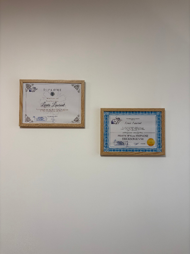 photo diplome Laurent Louis - Hypnothérapeute et Magnétiseur