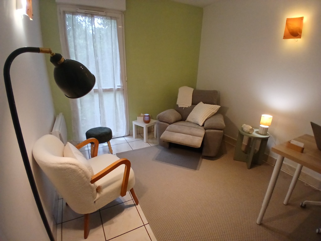 photo cabinet Carole LEONARDI