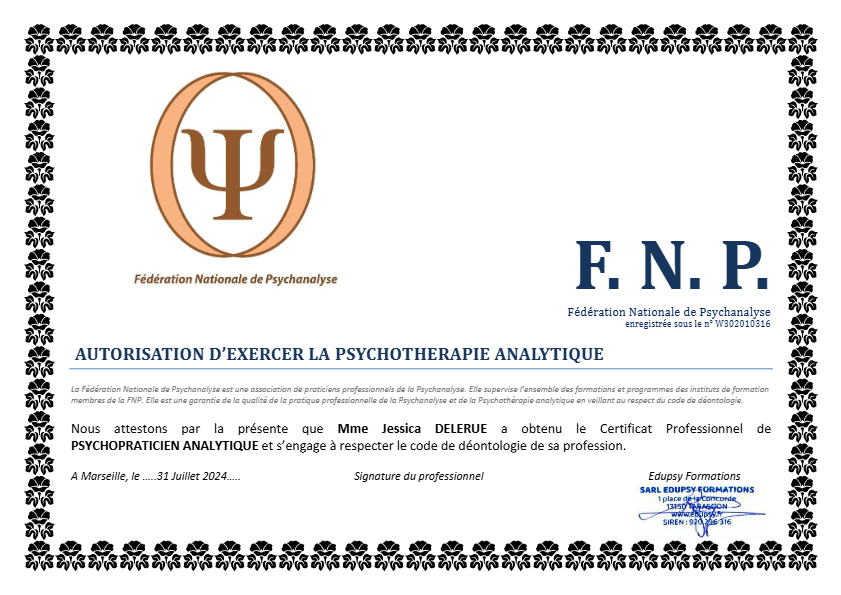 photo diplome JESSICA DELERUE