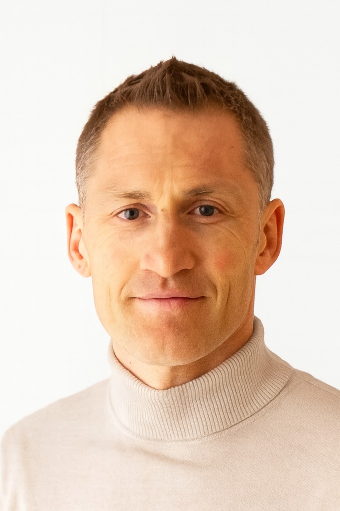 photo portrait Maxime Bécue - Thérapeute de l’enfant intérieur