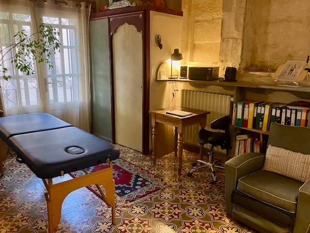 photo cabinet Nathalie Israelian - Prendre soin de l’être