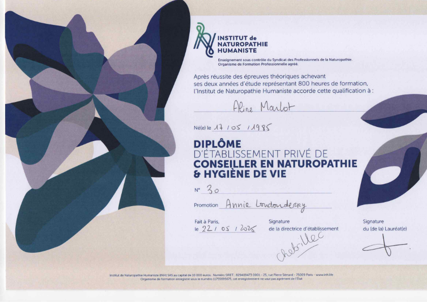 photo diplome Aline Marlot