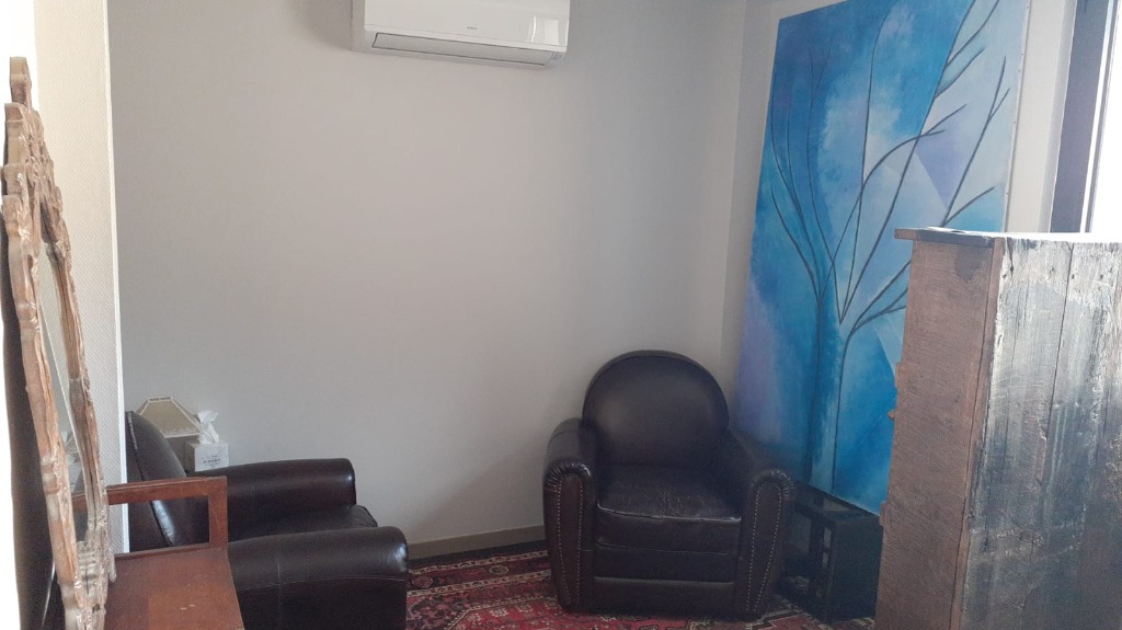 photo cabinet Aël Jacquel