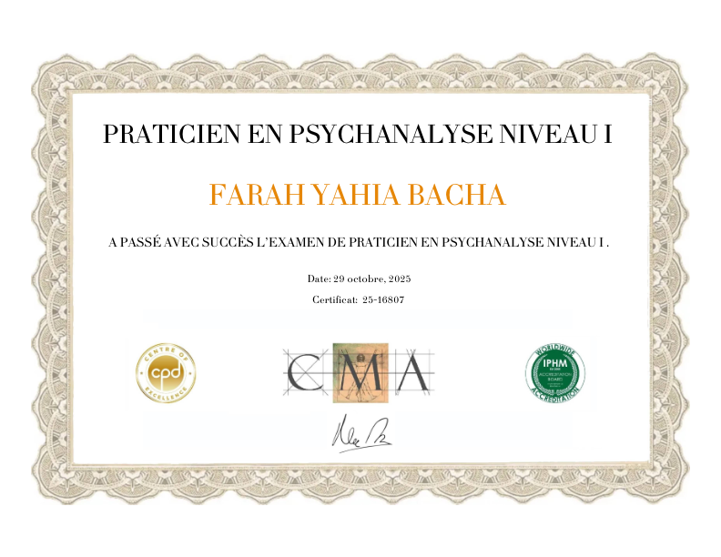 photo diplome Yahia bacha Farah