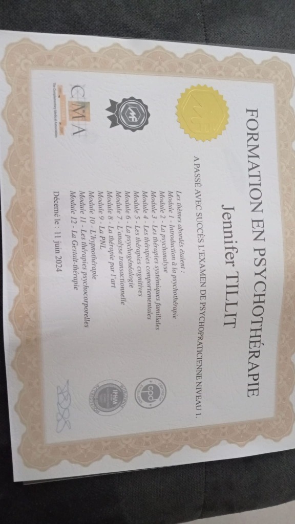 photo diplome De l’ombre a la lumière