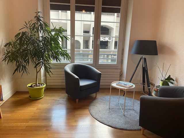 photo cabinet Karine POULIQUEN