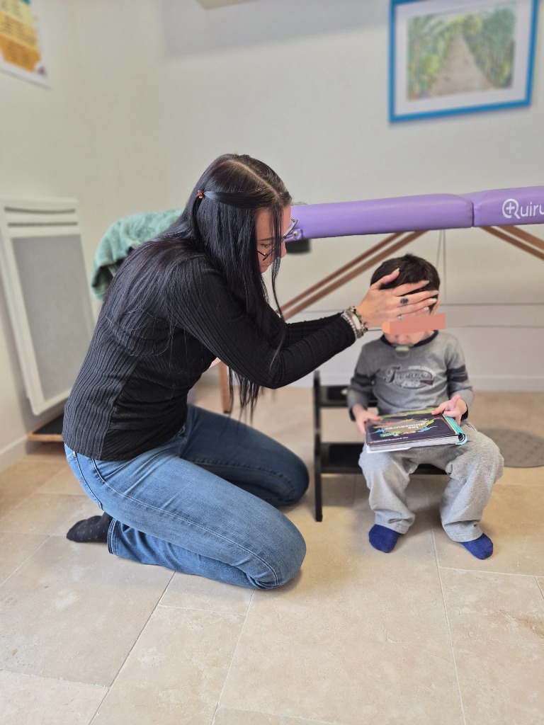 photo diplome Nanou Montgaudon BULLE D’HARMONIE KINÉSIOLOGIE