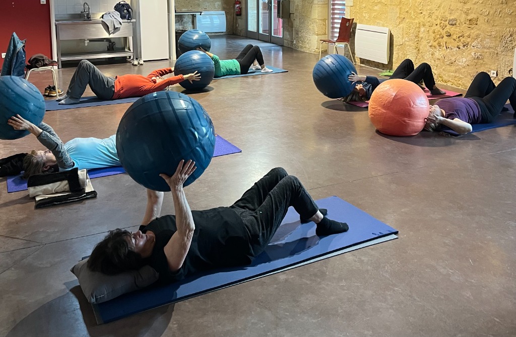 photo cabinet PEMA KARUNA