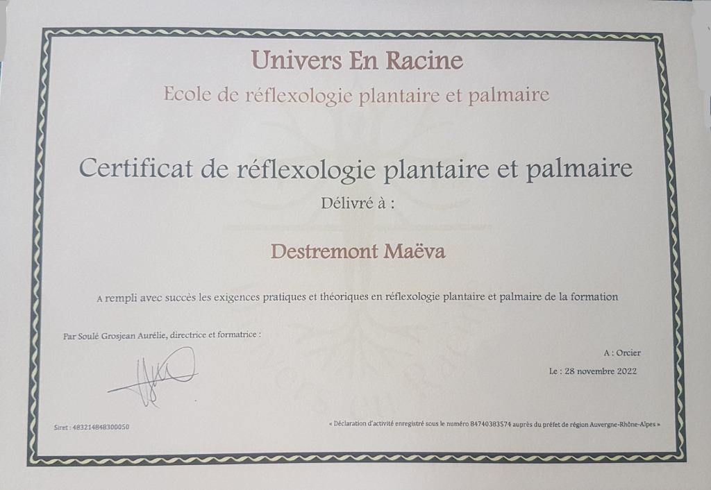 photo diplome Maeva Destremont Samacoits