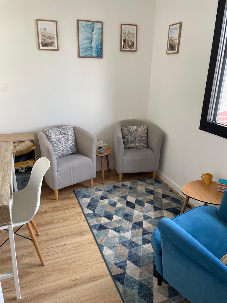 photo cabinet Emmanuelle Demeulemeester