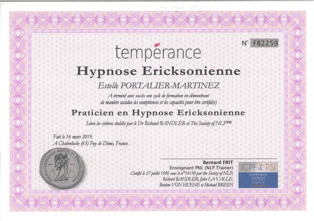 photo diplome HYPNOSE Estelle Portalier