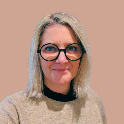 photo portrait Delphine VOISIN Remédiation écriture - Brain Ball®