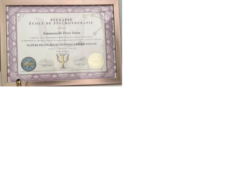 photo diplome Emmanuelle PEREZ SOLON