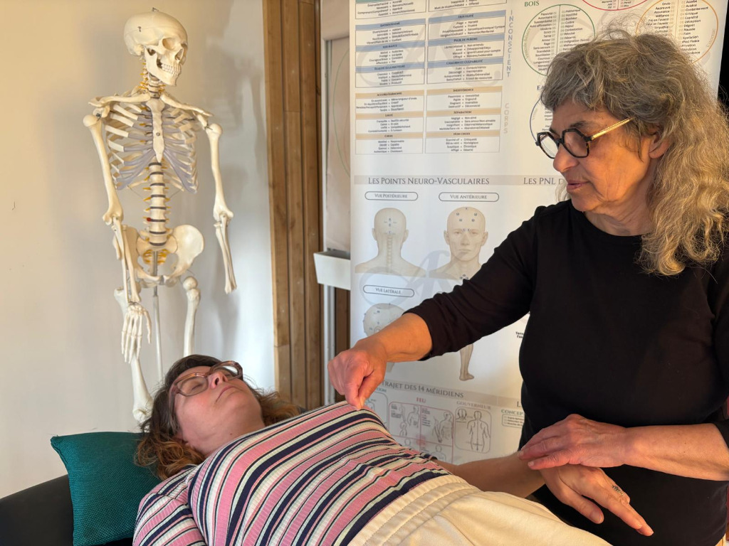 photo activite Sophie FREMIOT kinésiologue Montreuil Croix de Cha