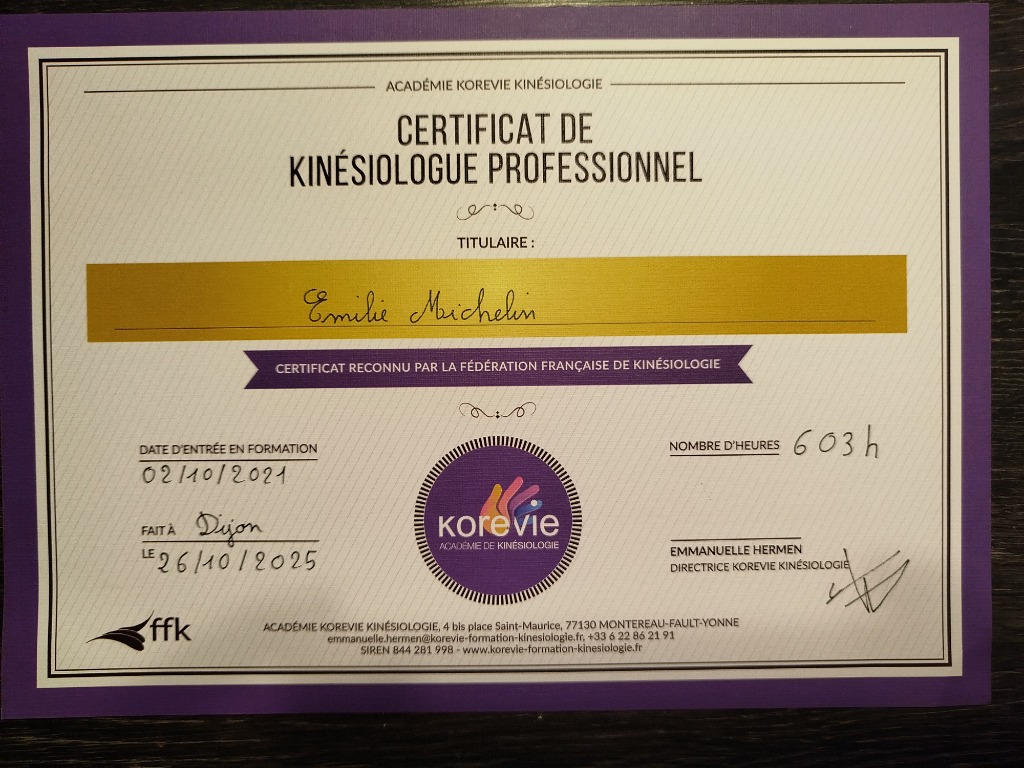 photo diplome Emilie Michelin. 𝔸𝕚𝕞𝕖 𝕖𝕥 𝕃𝕚𝕖