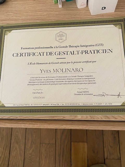 photo diplome Yves MOLINARO