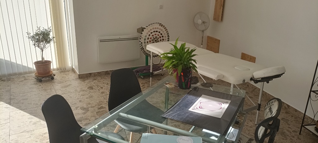 photo cabinet Cyril Magnétiseur