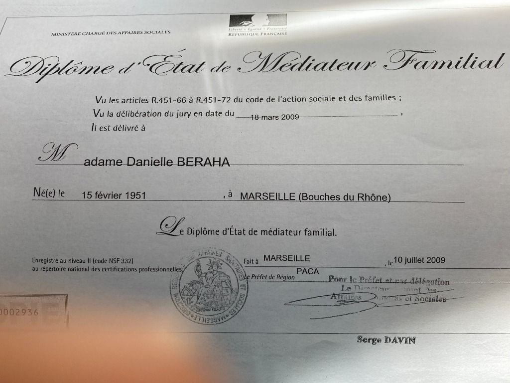 photo diplome Danielle SOLAL