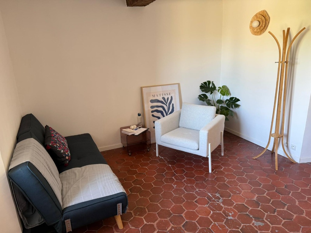 photo cabinet Ana Soposki