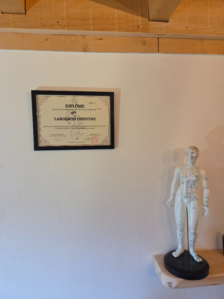 photo diplome Ludivine Largeron - Equilibr’é Sens