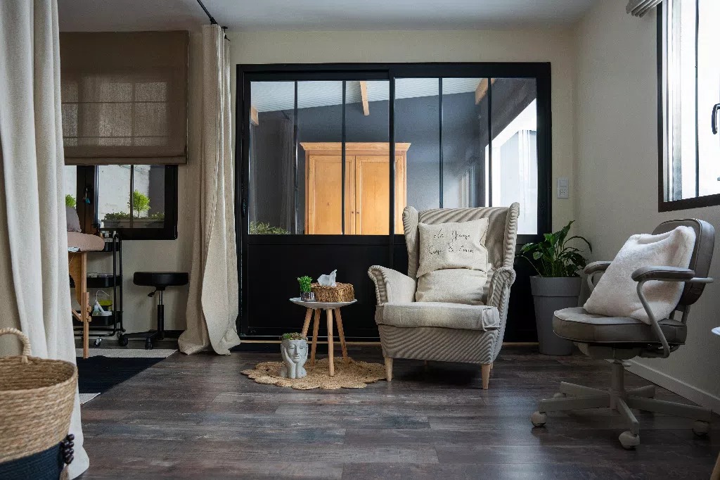 photo cabinet Elisabeth Marchant - La grange corps et âmes