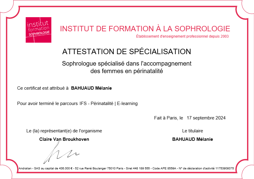 photo diplome Mélanie BAHUAUD - Essence Maternelle