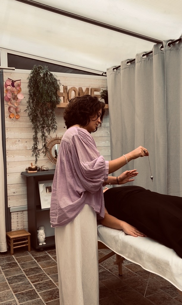 photo seance Ninon PALLIER | Magnétiseuse | Energéticienne 