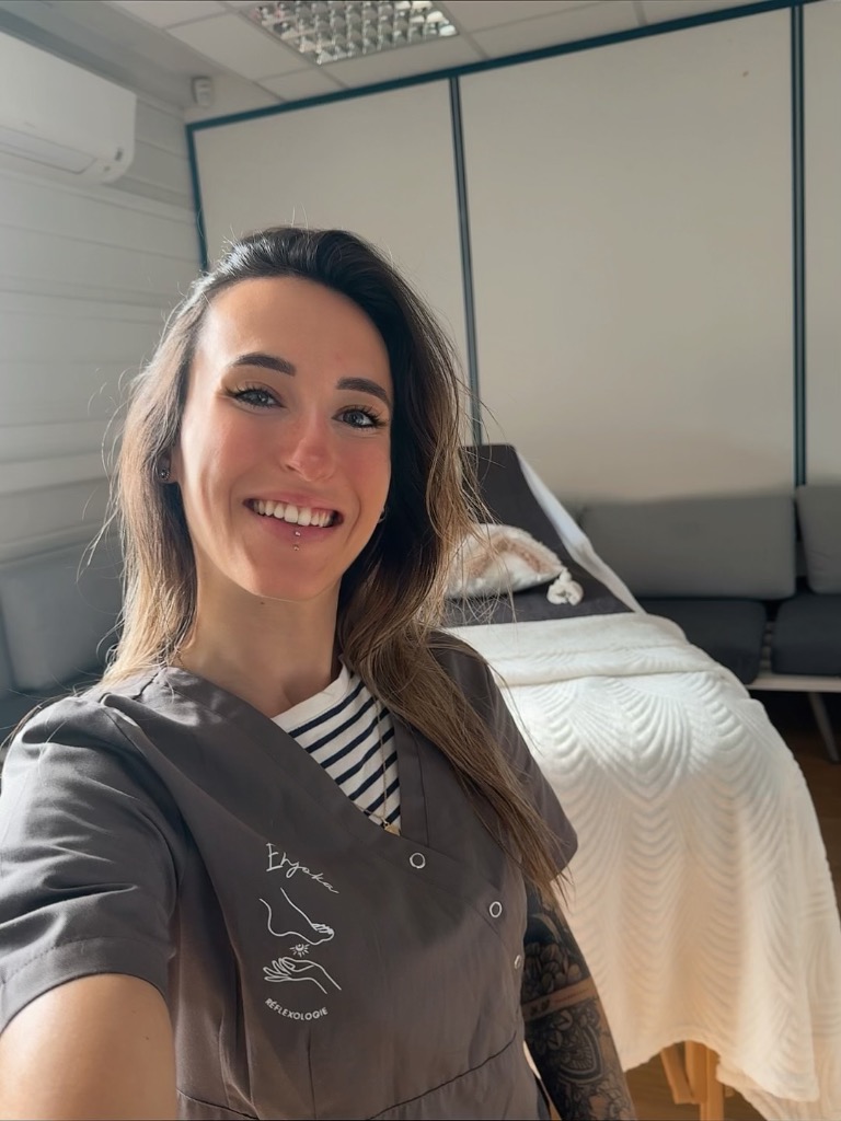 photo portrait EHJOKA RÉFLEXOLOGIE 