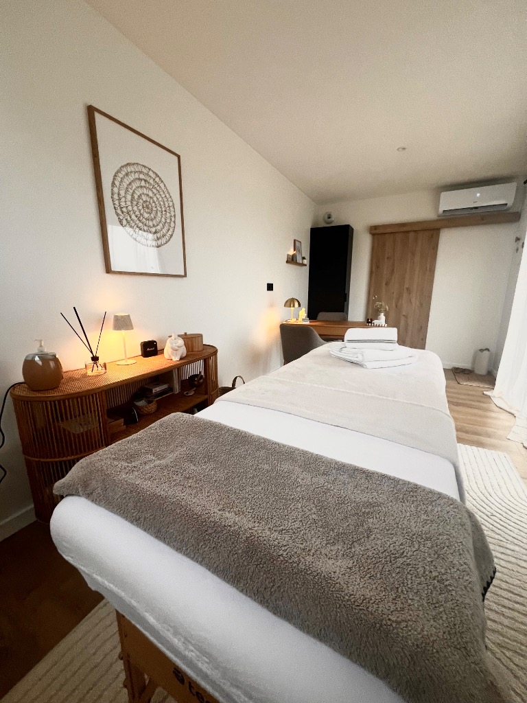 photo cabinet Holistic Studio