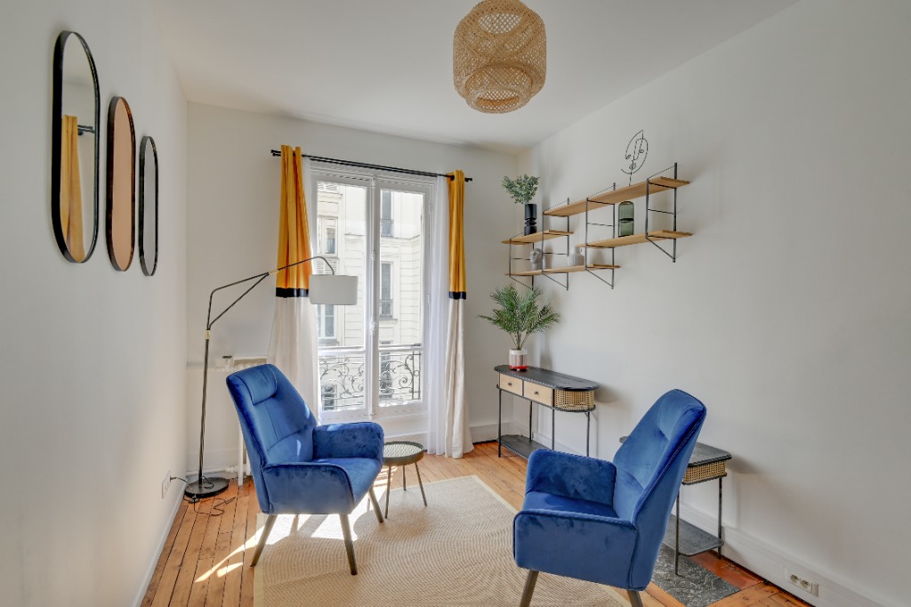 photo cabinet Lena Andrews