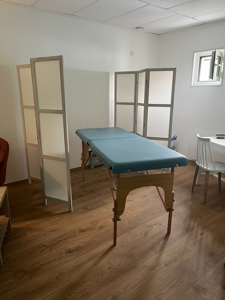 photo cabinet Alexandra GIRARD magnétiseuse