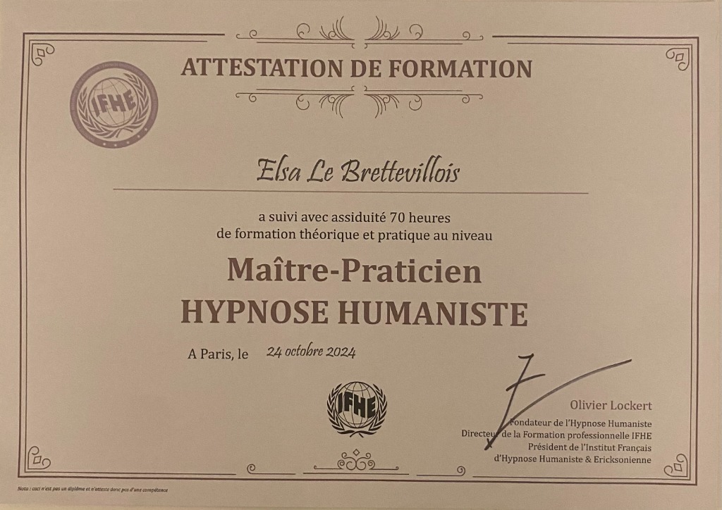 photo diplome Elsa Le Brettevillois