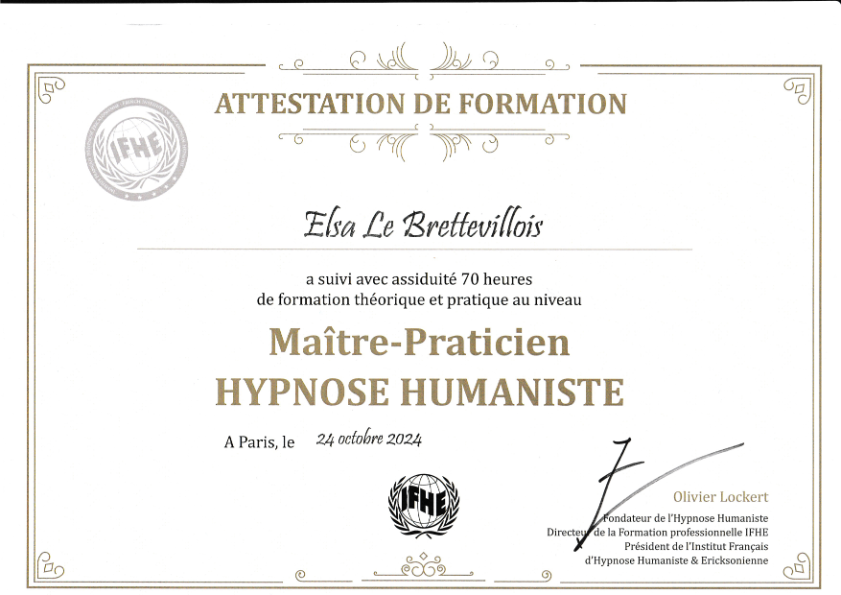 photo diplome Elsa Le Brettevillois