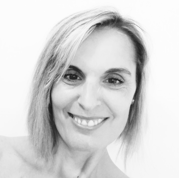 Essence Franaya / Françoise Goncalves