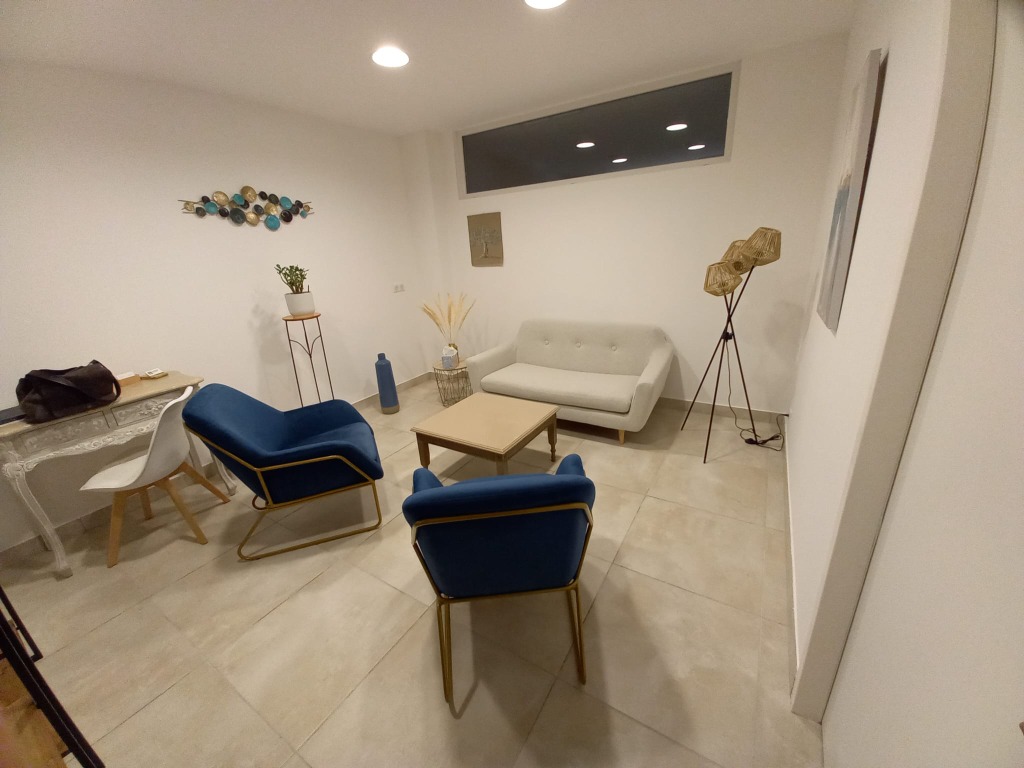 photo cabinet Ghislaine MERLIN