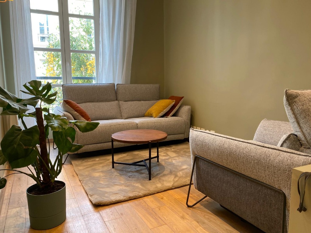 photo cabinet Sara Sebti