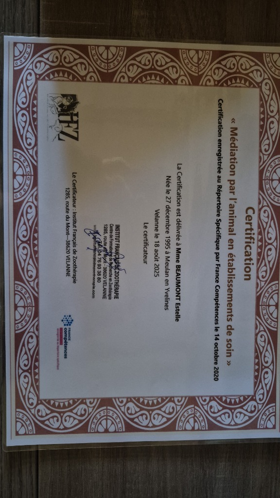 photo diplome Estelle Beaumont