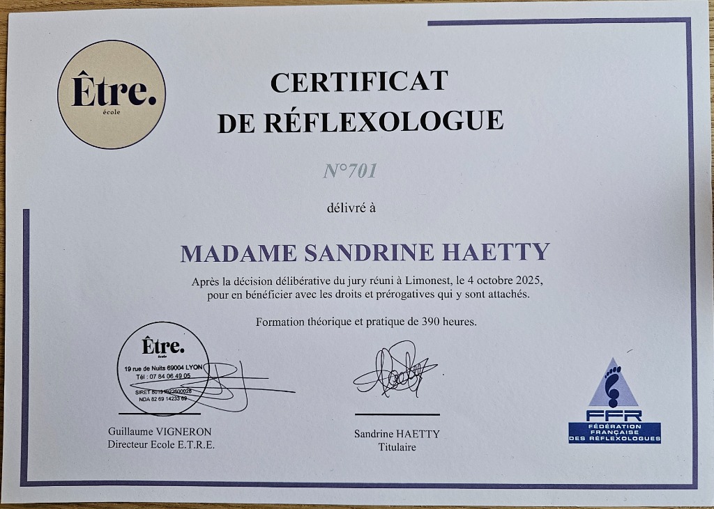 photo diplome Sandrine Réflexologie