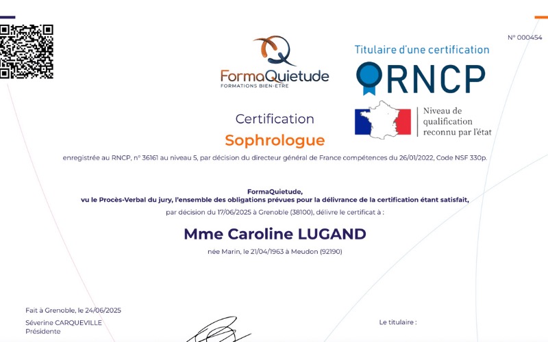 photo diplome Caroline LUGAND