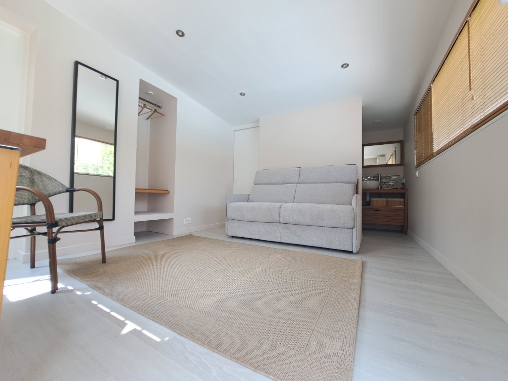 photo cabinet LE STRAT Fanny