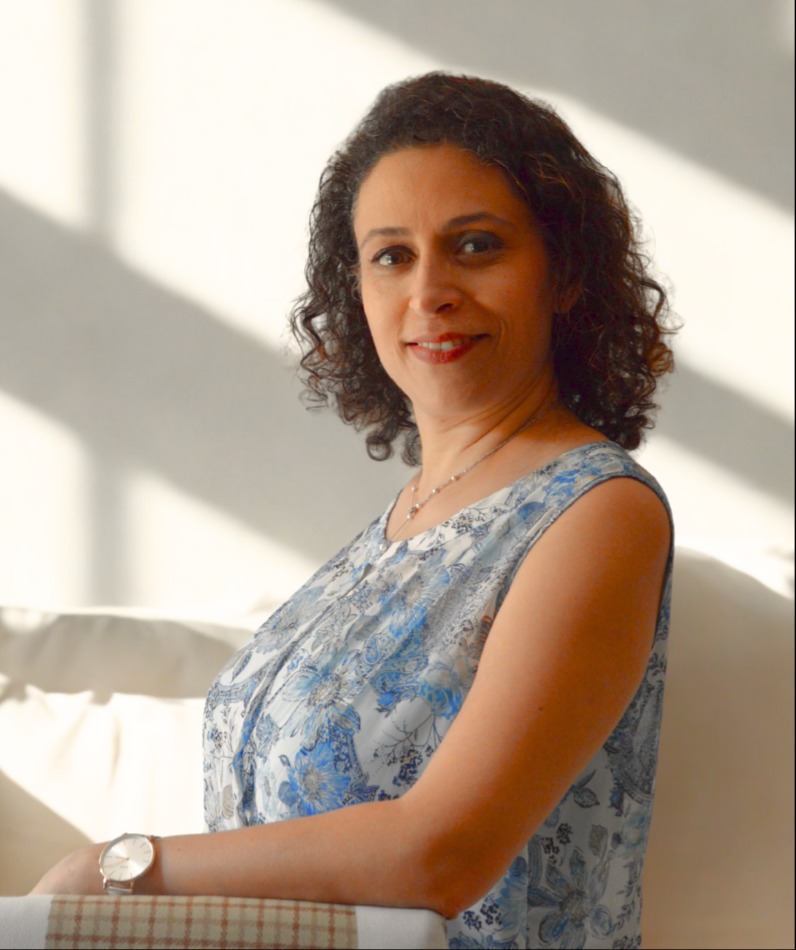 photo portrait Farnaz MONTREUIL