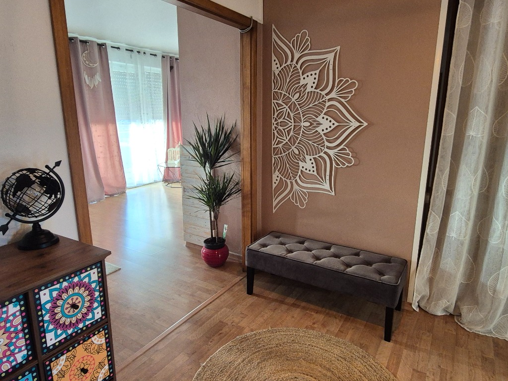 photo cabinet Nathalie kaag