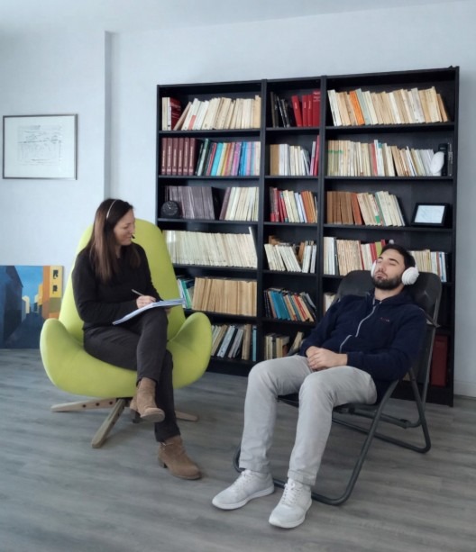 photo seance Marie Gazielly - IKIMIND - Hypnose et coaching